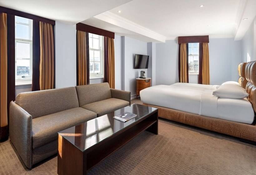 高级客房, Radisson Blu Hotel, London Bond Street
