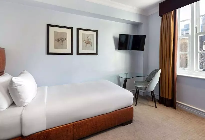 اتاق استاندارد یک نفره, Radisson Blu Hotel, London Bond Street