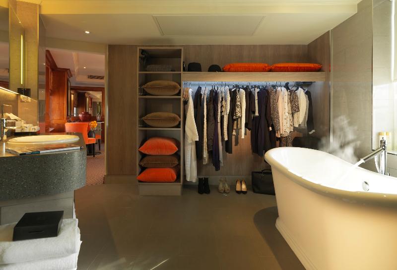 标准工作室, Radisson Blu Hotel, London Bond Street