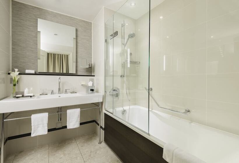 行政房间, St. James Court, A Taj Hotel, London