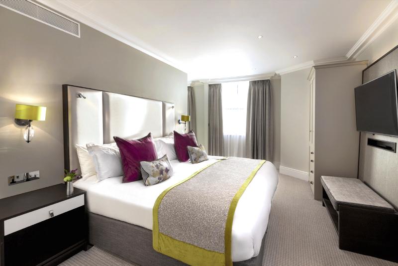 优质家庭房间, St. James Court, A Taj Hotel, London