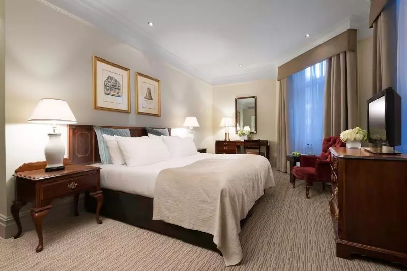 キングサイズベッドのクラシックルーム, St. James  Court, A Taj Hotel, London