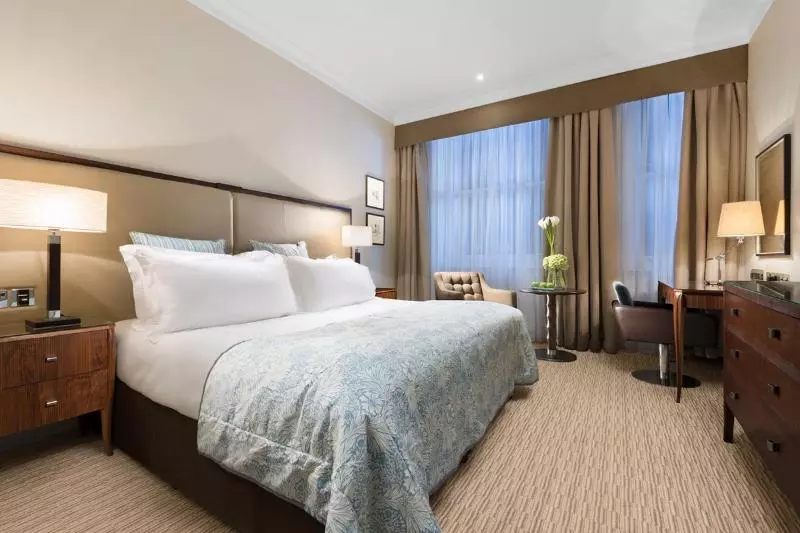 キングサイズベッドのエクゼクティブルーム, St. James  Court, A Taj Hotel, London
