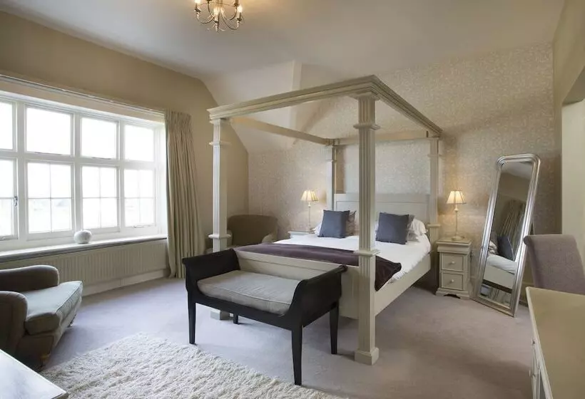 Deluxe room with river view, The Bell