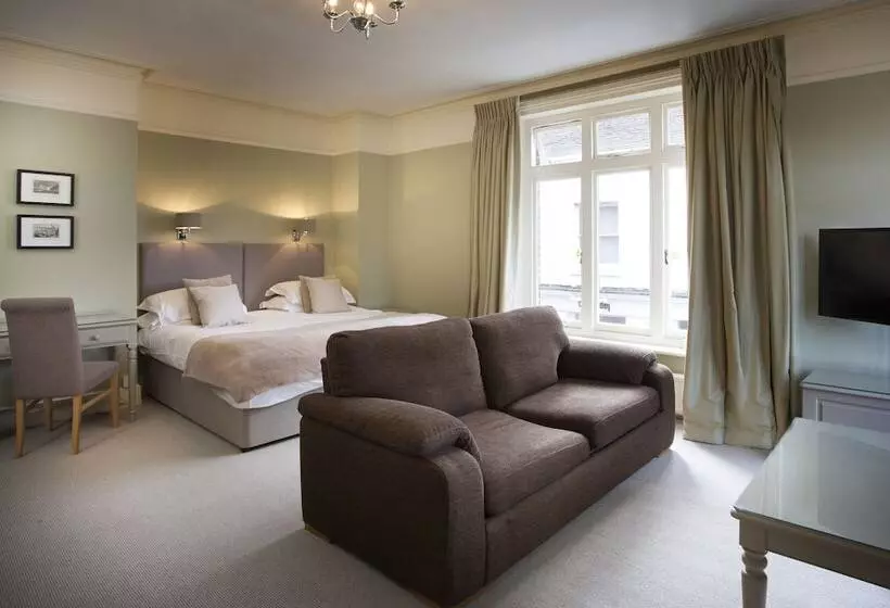 Family Room, The Bell