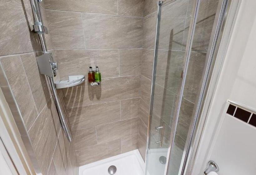 Номер Basic, The Christopher Hotel, Eton