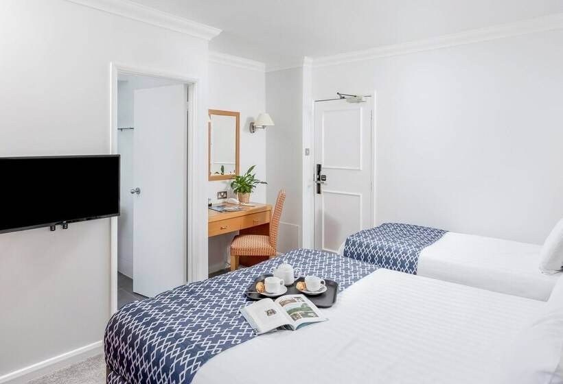 스탠다드 트리플 룸, The Kilbirnie