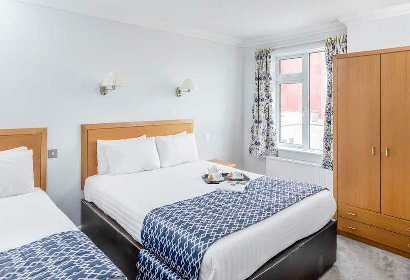 스탠다드 트리플 룸, The Kilbirnie