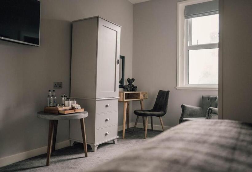 스탠다드 룸, The Kirkwall