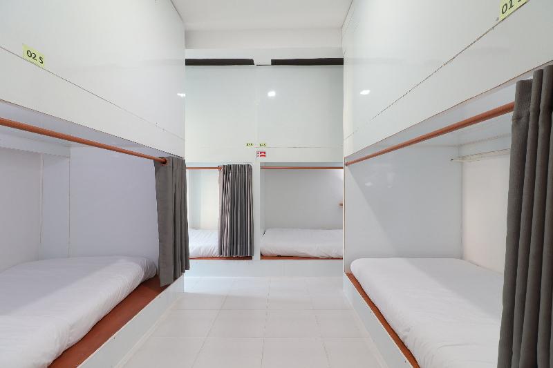 高级大房间, Oriel