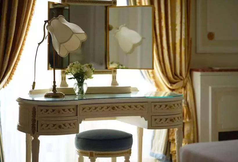 Deluxe Room, The Ritz London