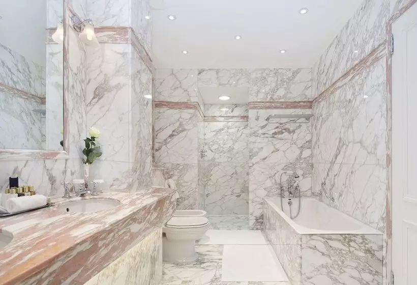 Deluxe Suite, The Ritz London