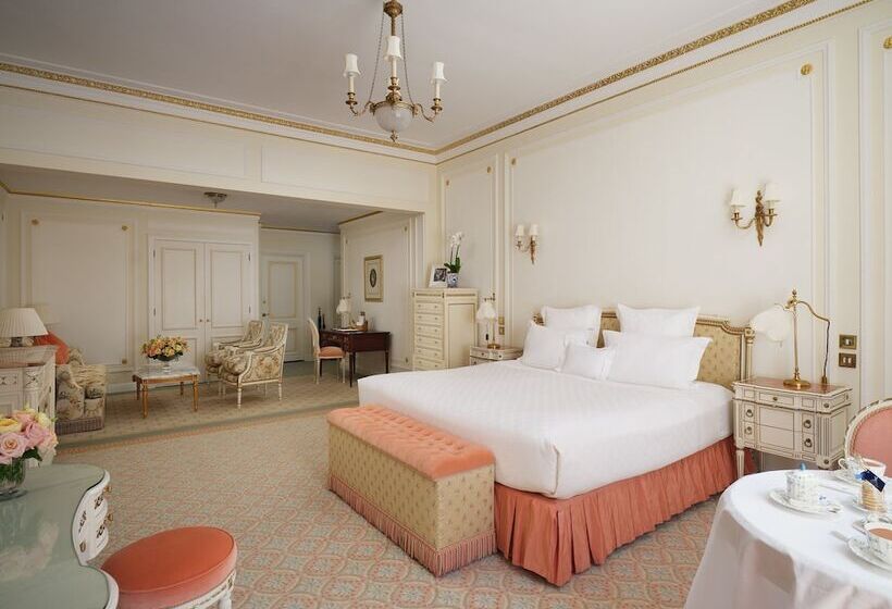 小型套房, The Ritz London