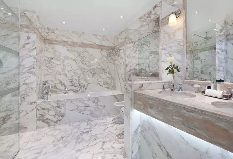 Executive Suite, The Ritz London