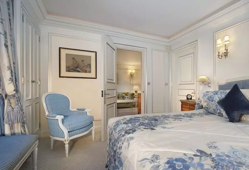 Executive Suite, The Ritz London