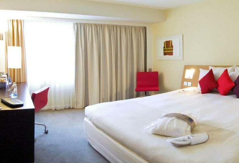 エクゼクティブルーム, Novotel London West
