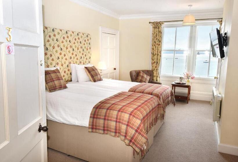غرفة سوبيريور مطلّة علي البحر, The Royal Hotel Cromarty