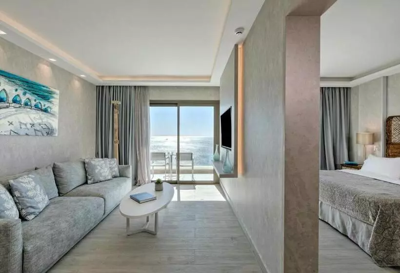 海の見えるエクゼクティブスイート, Amada Colossos Resort