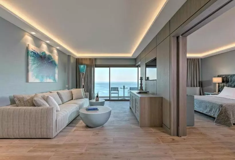 オーシャンビューデラックススイート, Amada Colossos Resort