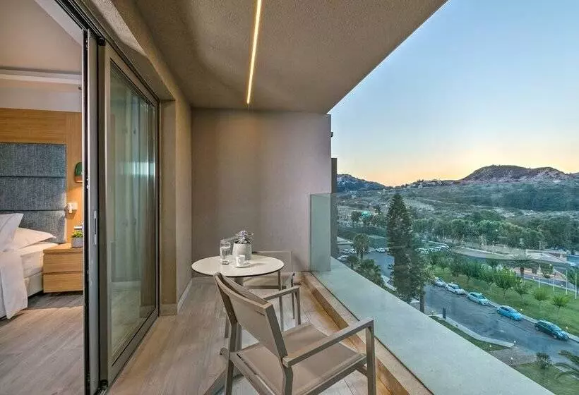 ファミリールーム, Amada Colossos Resort