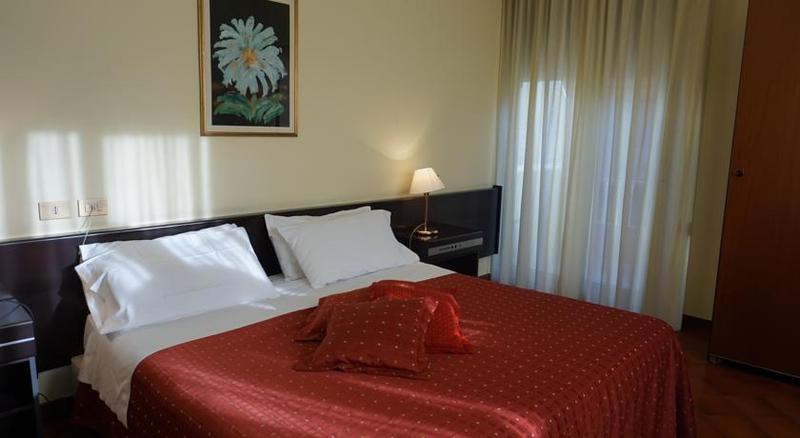 Номер Superior, Angela Downtown