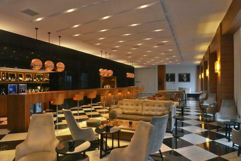 シティビュークラシックルーム, Aquila Atlantis