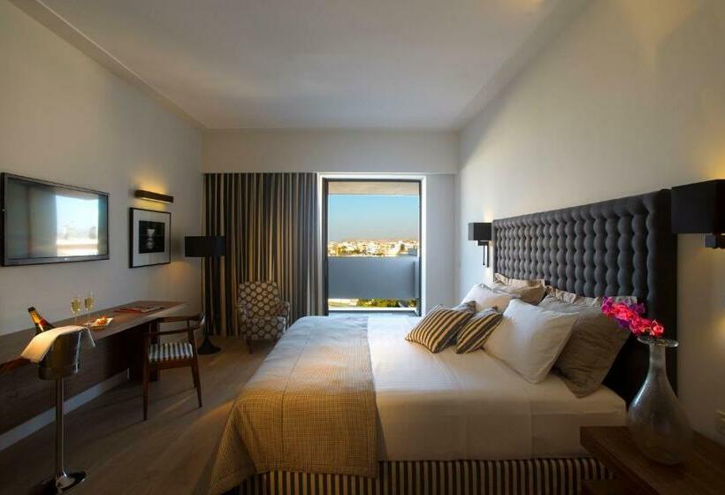 スーペリアファミリールーム, Aquila Atlantis