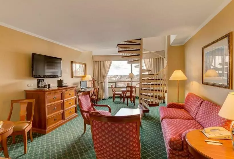 سوییت دوبلکس, Barcelo Guatemala City