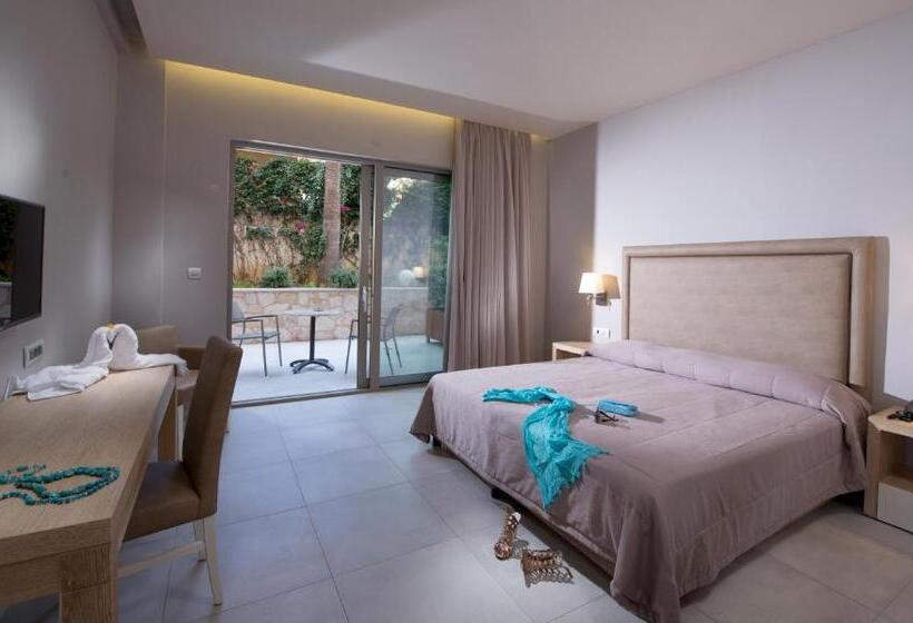 スーペリアールーム, Cactus Beach