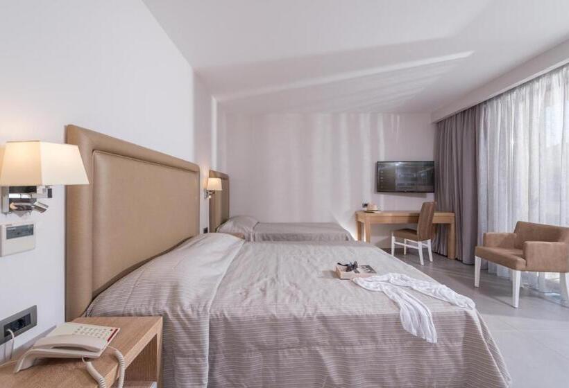 1ベッドルームファミリーアパートメント, Cactus Beach