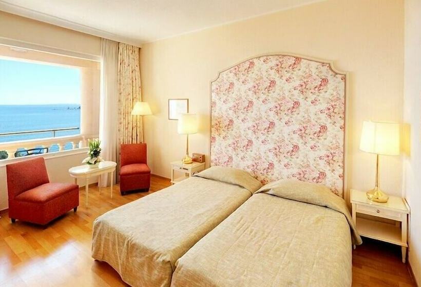 스탠다드 룸 바다 전망, Corfu Palace