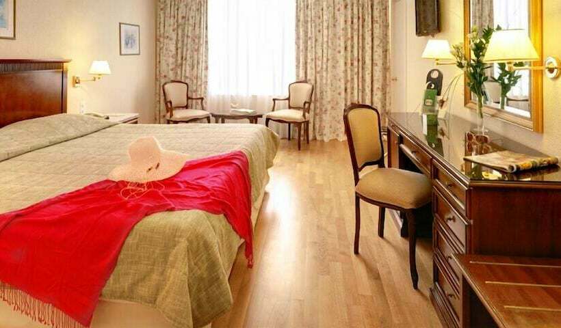 스탠다드 룸 바다 전망, Corfu Palace