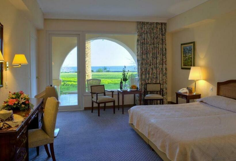 패밀리 룸, Corfu Palace