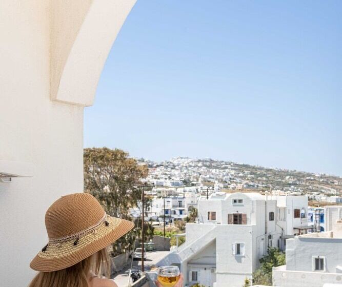 חדר סטנדרט לארבעה, Cyclades