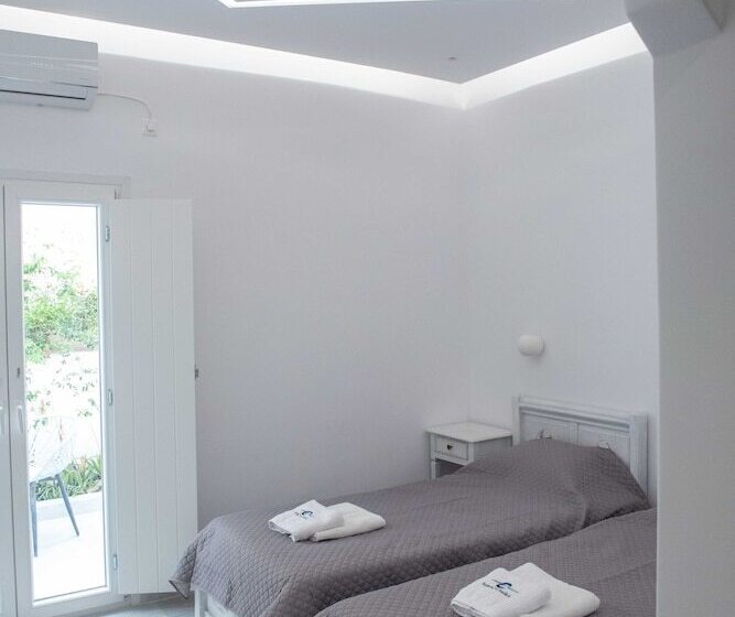 חדר אקונומי, Cyclades