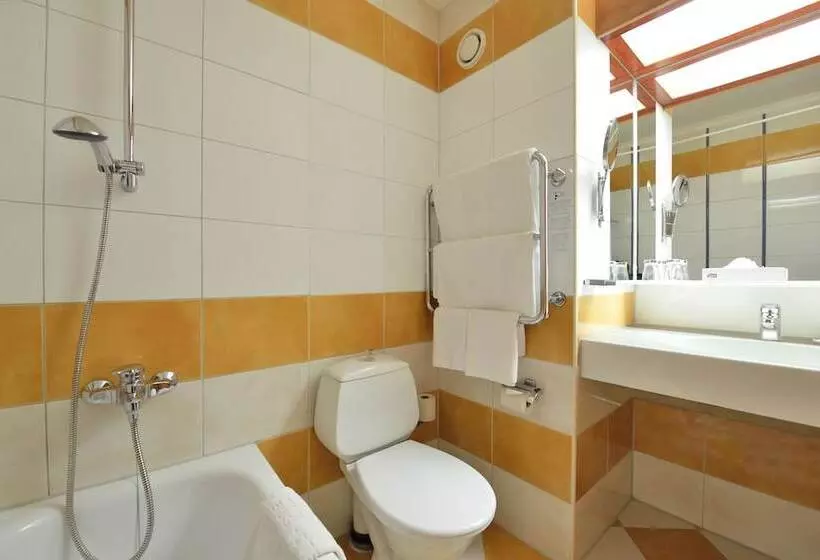 Standardzimmer Plus, Danubius Hotel Bük