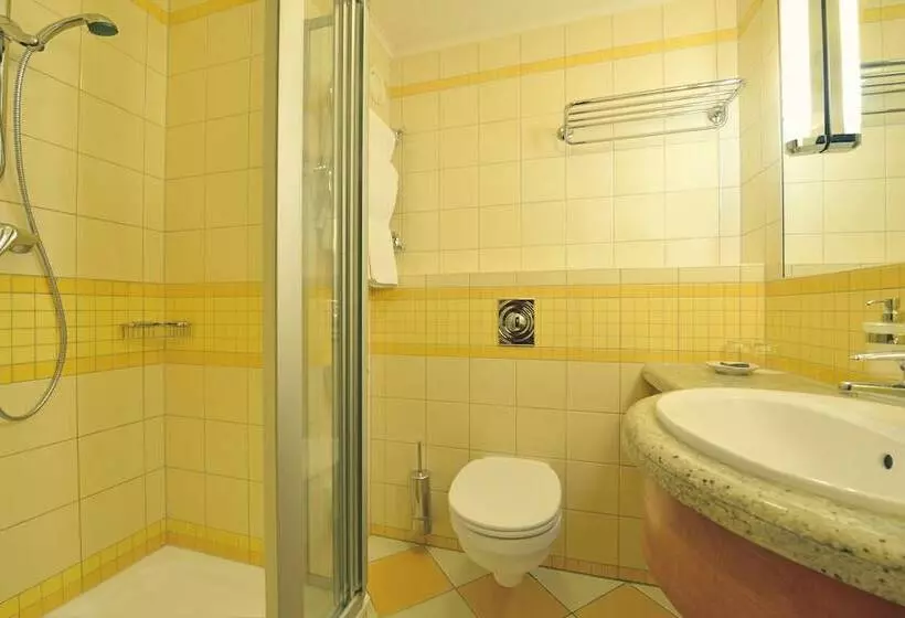 Superior-Zimmer, Danubius Hotel Bük