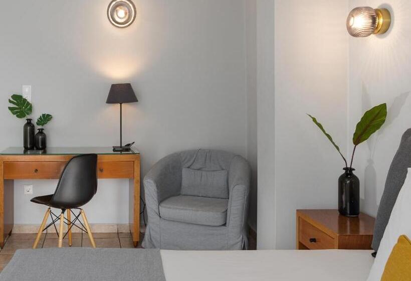 غرفة قياسية فردية, Delfini