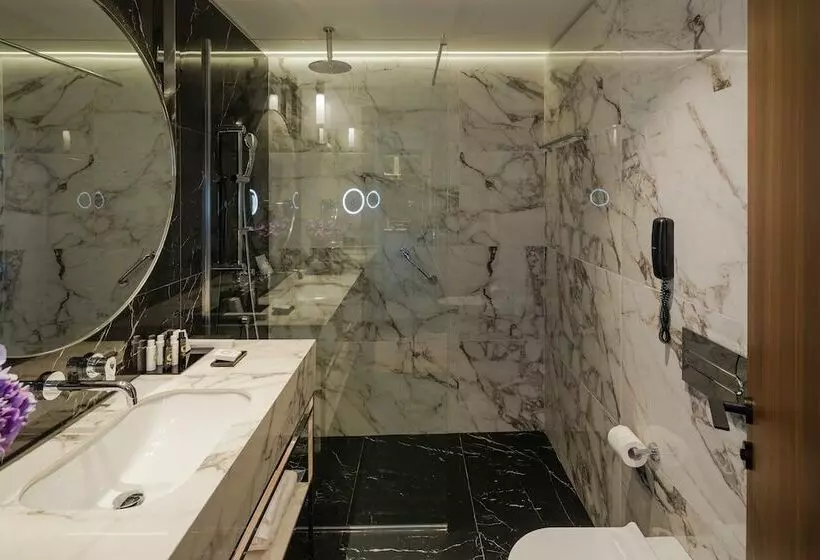 Superior-huone Merinäkymä, Electra Palace Thessaloniki