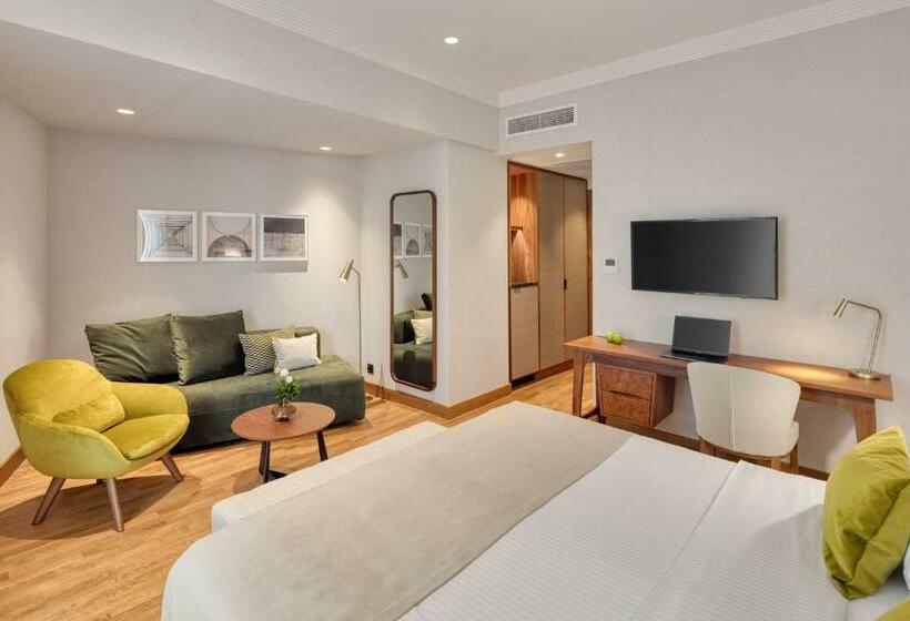 三人经典房间, Electra Palace Thessaloniki