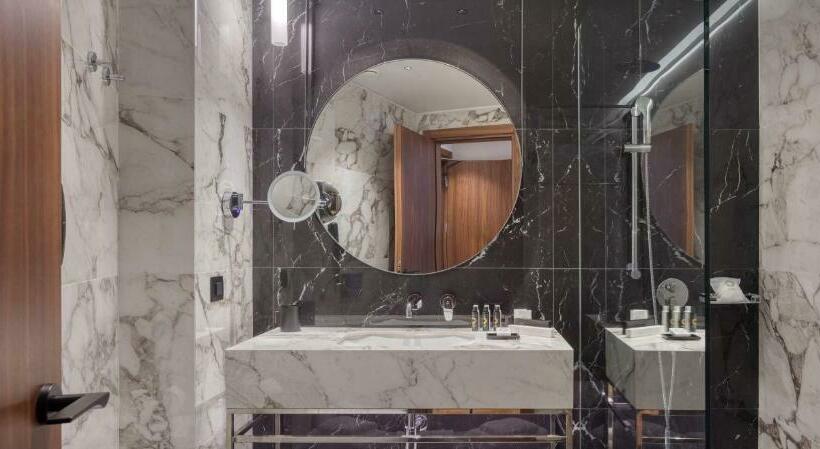 三人经典房间, Electra Palace Thessaloniki