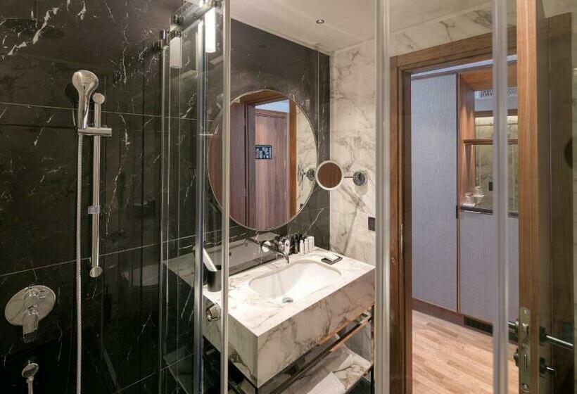 带海景的高档三人间, Electra Palace Thessaloniki