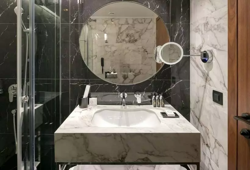 Superior Kolmen Hengen Huone Merinäkymä, Electra Palace Thessaloniki