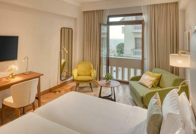 高级房间侧面带海景, Electra Palace Thessaloniki