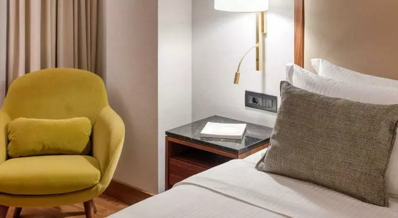 Executive Room