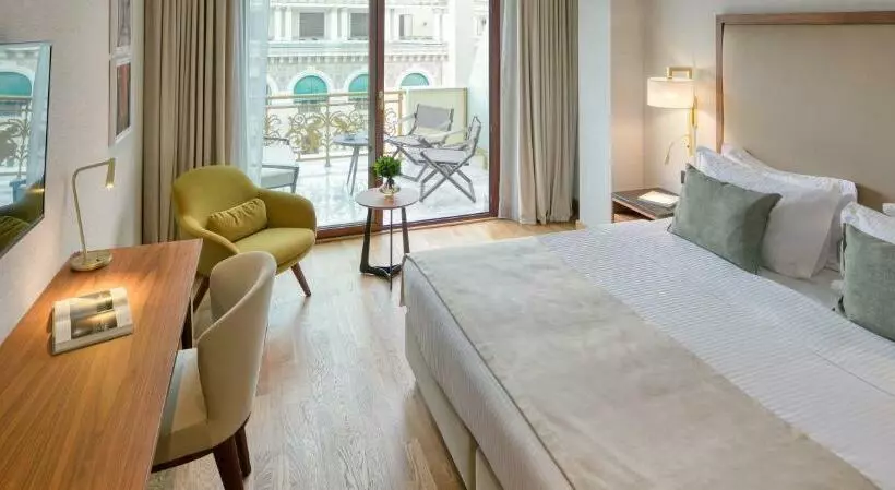 Executive-huone, Electra Palace Thessaloniki