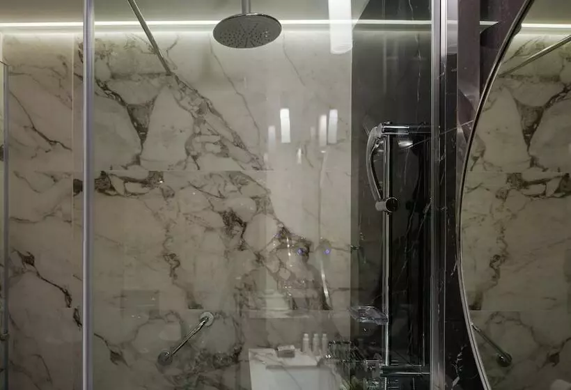 Superior-sviitti, Electra Palace Thessaloniki