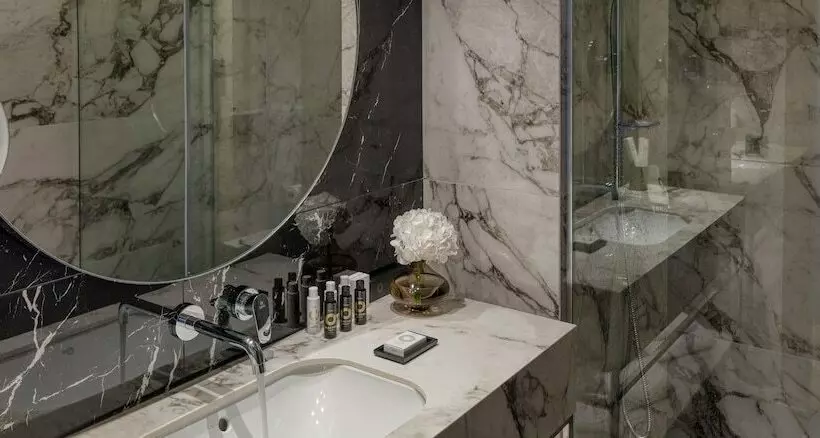 Superior-huone Näkymä, Electra Palace Thessaloniki