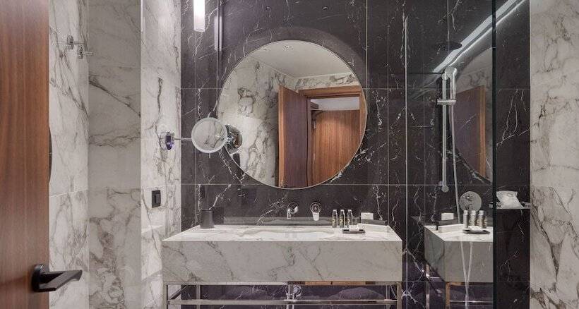 三人经典房间, Electra Palace Thessaloniki