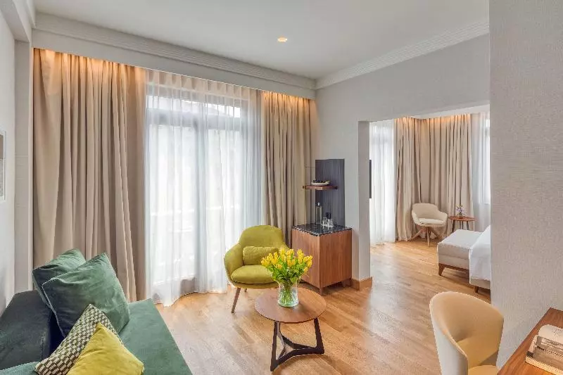 Juniorsviitti, Electra Palace Thessaloniki